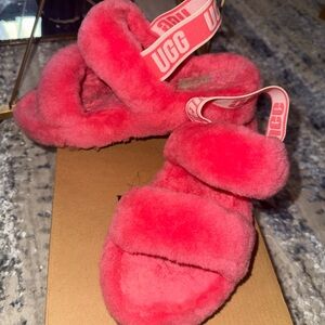 UGG Vibrant Pink Fluffy Sandals